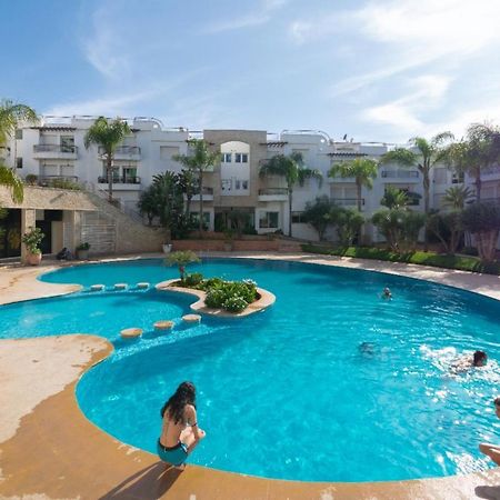 Superbe Appartement Avec Piscine A Harhoura Temara Exterior foto